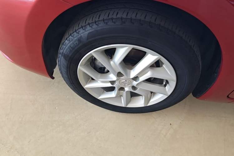 Used Nissan Tiida 2021 1.6L CVT Smart Drive Edition Left Front Wheel Hub