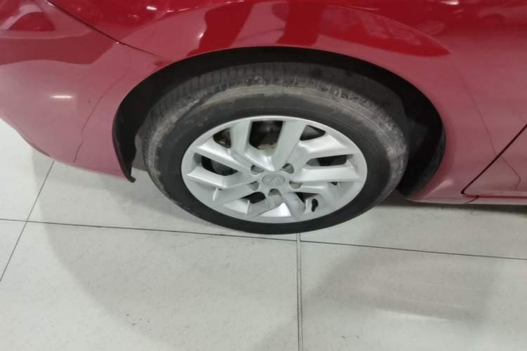 Used Nissan Tiida 2021 1.6L CVT Cool Edition Left Front Wheel Hub