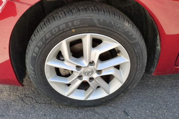 Used Nissan Tiida 2021 1.6L CVT Smart Drive Edition Left Front Wheel Hub