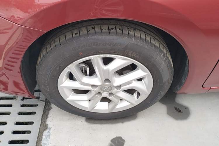Used Nissan Tiida 2021 1.6L CVT Smart Drive Edition Left Front Wheel Hub