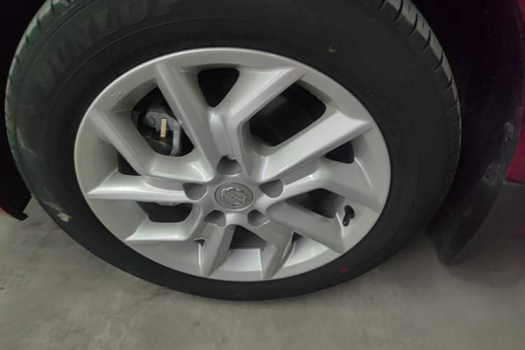 Used Nissan Tiida 2021 1.6L CVT Smart Drive Edition Left Front Wheel Hub