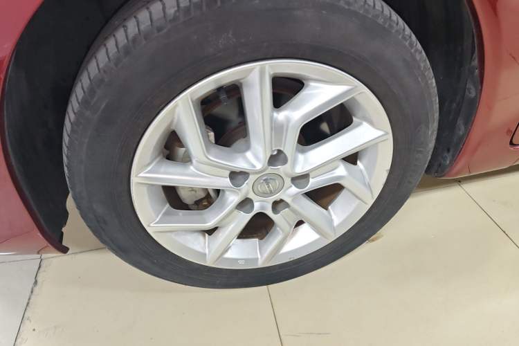 Used Nissan Tiida 2021 1.6L CVT Smart Drive Edition Left Front Wheel Hub