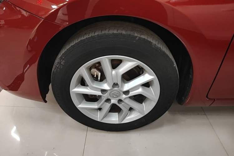 Used Nissan Tiida 2021 1.6L CVT Smart Drive Edition Left Front Wheel Hub