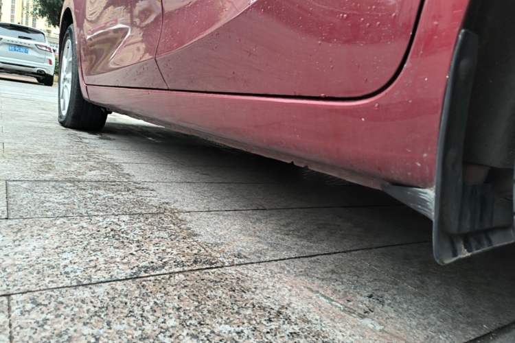 Used Nissan Tiida 2021 1.6L CVT Smart Drive Edition Left Side Sill