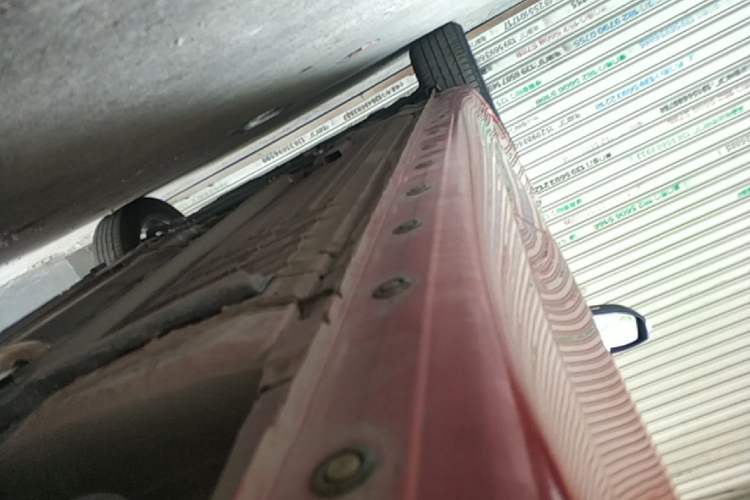Used Nissan Tiida 2021 1.6L CVT Smart Drive Edition Left Side Sill