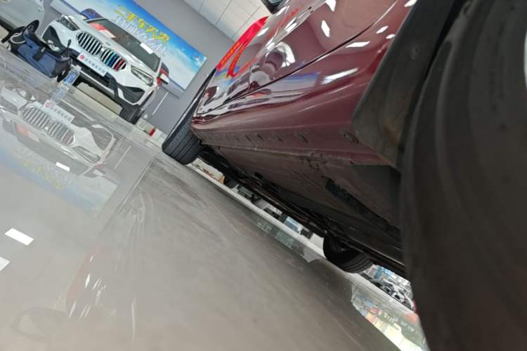 Used Nissan Tiida 2021 1.6L CVT Smart Drive Edition Left Side Sill