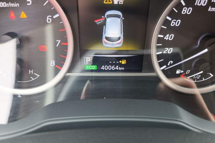 Used Nissan Tiida 2021 1.6L CVT Smart Drive Edition Odometer Close Up