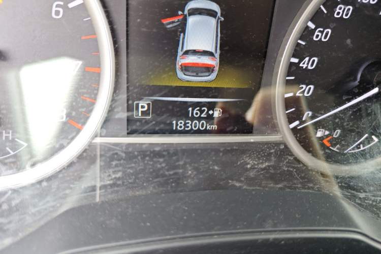 Used Nissan Tiida 2021 1.6L CVT Smart Drive Edition Odometer Close Up