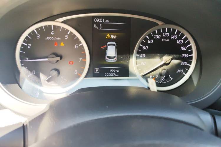Used Nissan Tiida 2021 1.6L CVT Smart Drive Edition Odometer Close Up