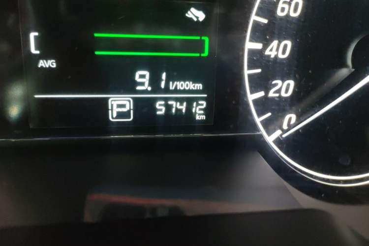Used Nissan Tiida 2021 1.6L CVT Cool Edition Odometer Close Up
