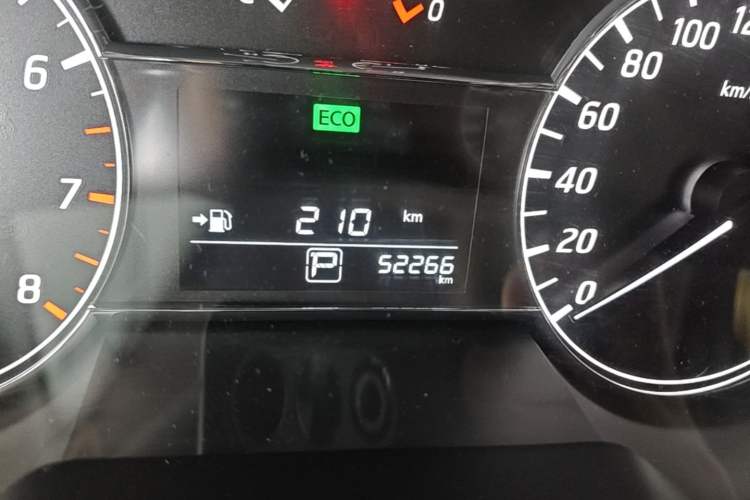 Used Nissan Tiida 2021 1.6L CVT Cool Edition Odometer Close Up