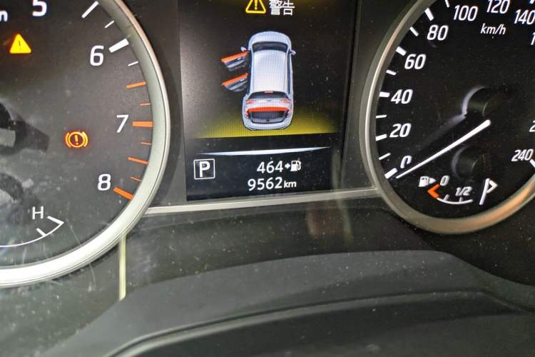 Used Nissan Tiida 2021 1.6L CVT Smart Drive Edition Odometer Close Up