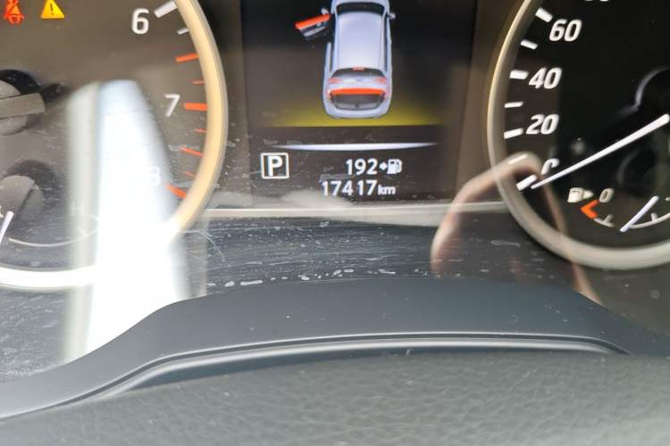 Used Nissan Tiida 2021 1.6L CVT Smart Drive Edition Odometer Close Up