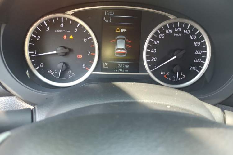 Used Nissan Tiida 2021 1.6L CVT Smart Drive Edition Odometer Close Up