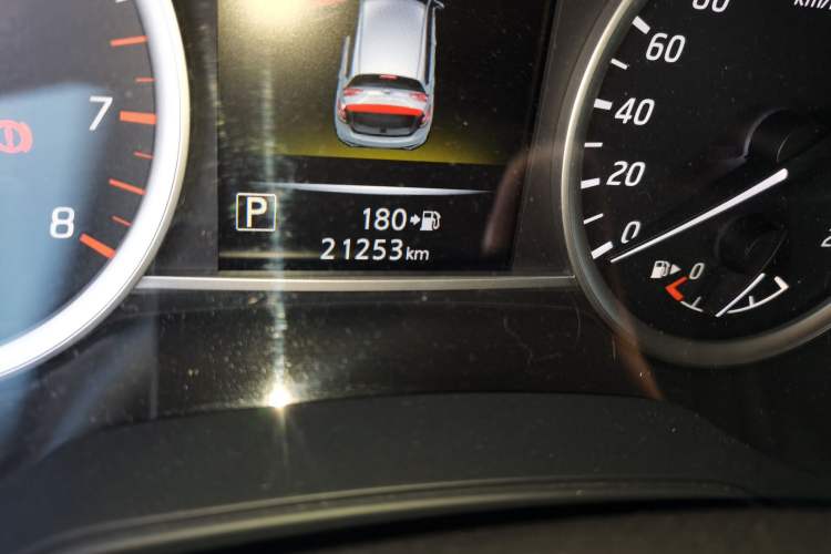 Used Nissan Tiida 2021 1.6L CVT Smart Drive Edition Odometer Close Up