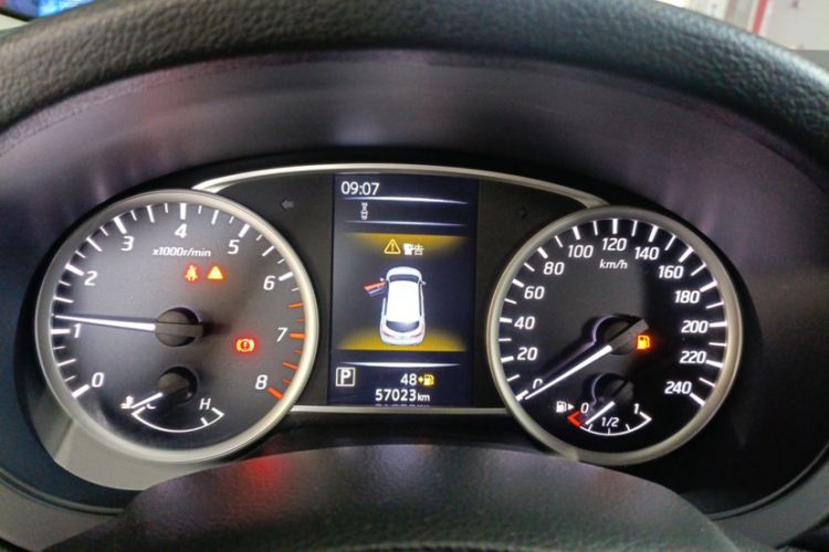 Used Nissan Tiida 2021 1.6L CVT Smart Drive Edition Odometer Close Up