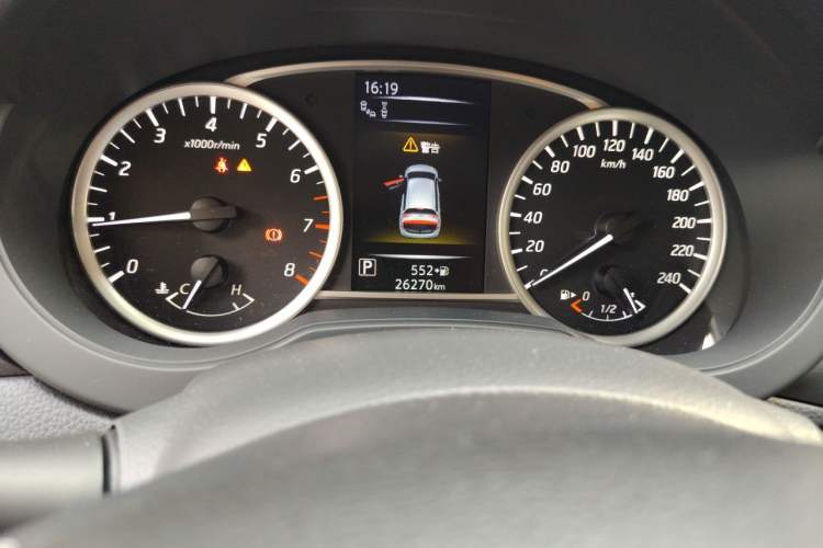 Used Nissan Tiida 2021 1.6L CVT Smart Drive Edition Odometer Close Up