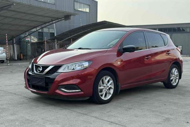 Ojetý Nissan Tiida 2021 1.6L CVT Cool Edition