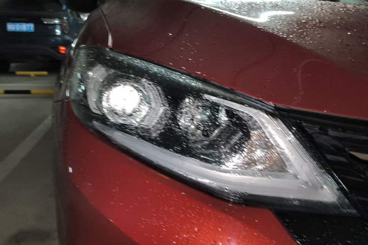Used Nissan Tiida 2021 1.6L CVT Smart Drive Edition Right Front Headlight
