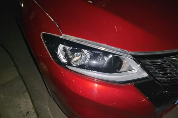 Used Nissan Tiida 2021 1.6L CVT Smart Drive Edition Right Front Headlight