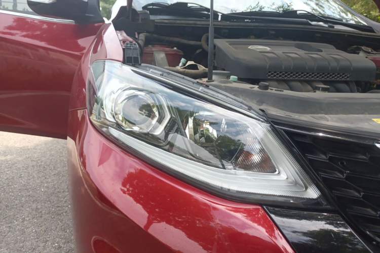 Used Nissan Tiida 2021 1.6L CVT Smart Drive Edition Right Front Headlight