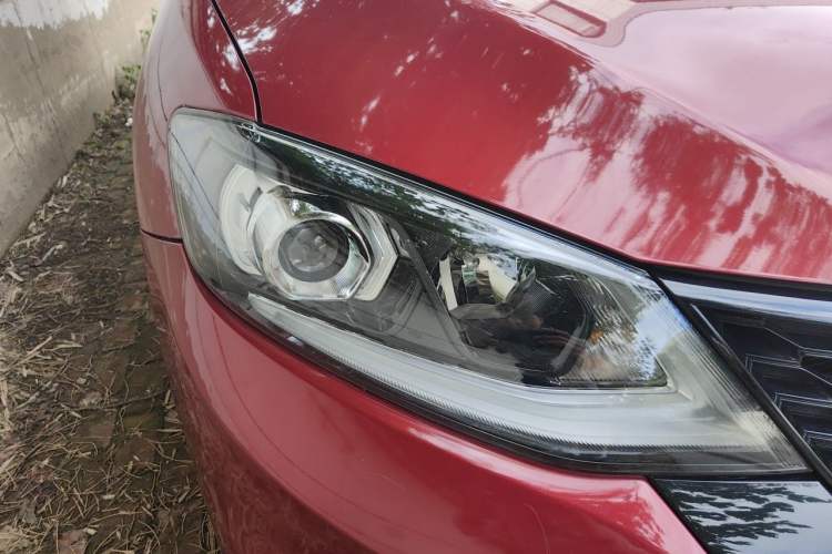Used Nissan Tiida 2021 1.6L CVT Smart Drive Edition Right Front Headlight