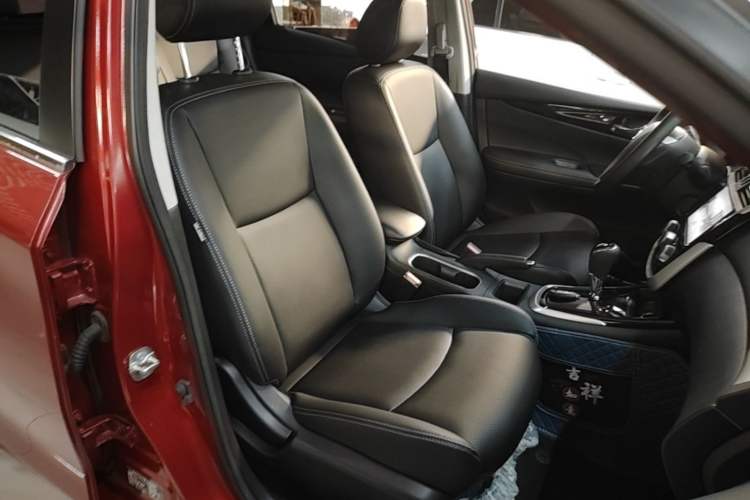 Used Nissan Tiida 2021 1.6L CVT Smart Drive Edition Right Front Seat