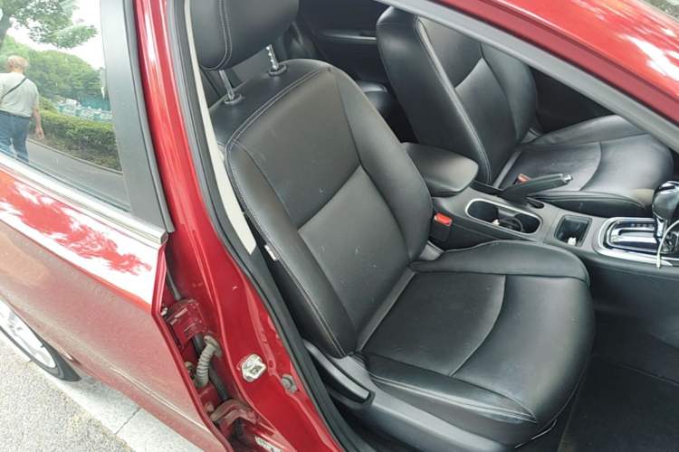 Used Nissan Tiida 2021 1.6L CVT Smart Drive Edition Right Front Seat