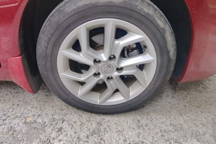 Used Nissan Tiida 2021 1.6L CVT Smart Drive Edition Right Front Wheel Hub