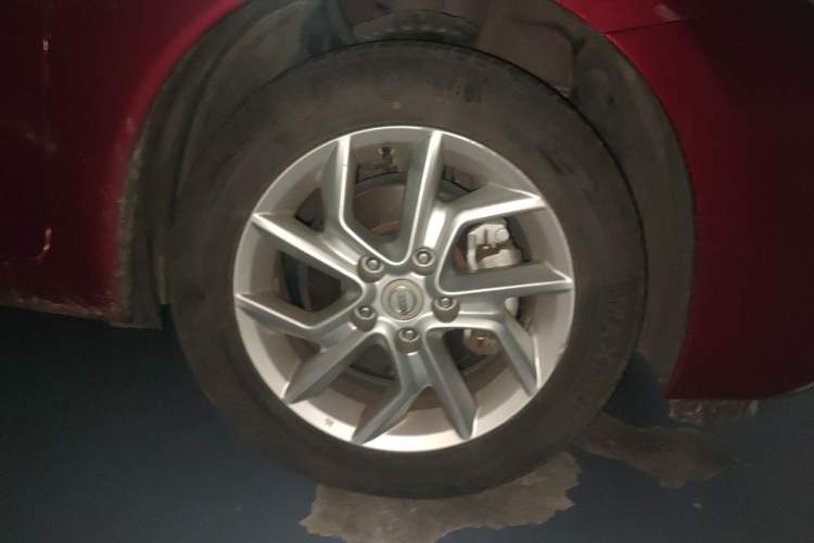 Used Nissan Tiida 2021 1.6L CVT Cool Edition Right Front Wheel Hub