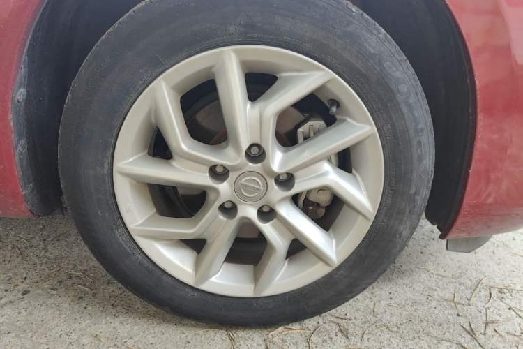 Used Nissan Tiida 2021 1.6L CVT Smart Drive Edition Right Front Wheel Hub