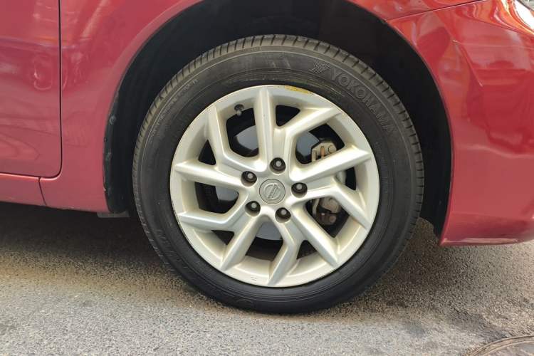 Used Nissan Tiida 2021 1.6L CVT Smart Drive Edition Right Front Wheel Hub