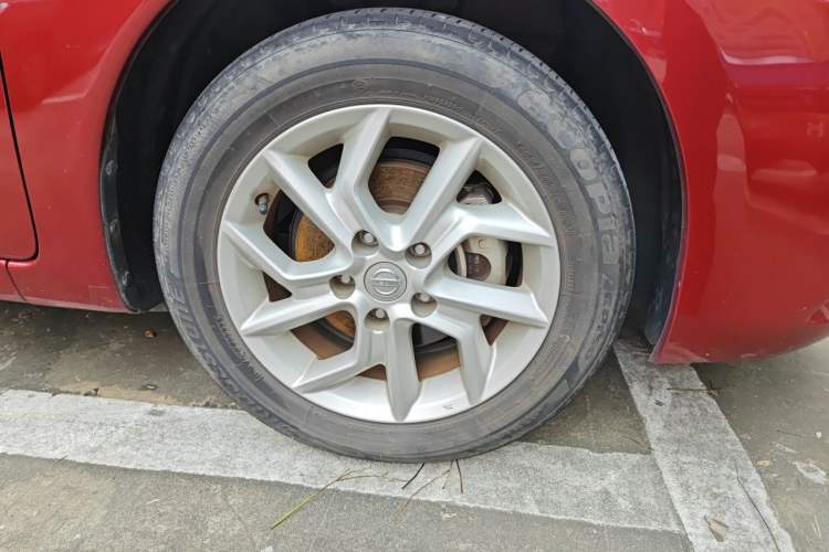 Used Nissan Tiida 2021 1.6L CVT Smart Drive Edition Right Front Wheel Hub