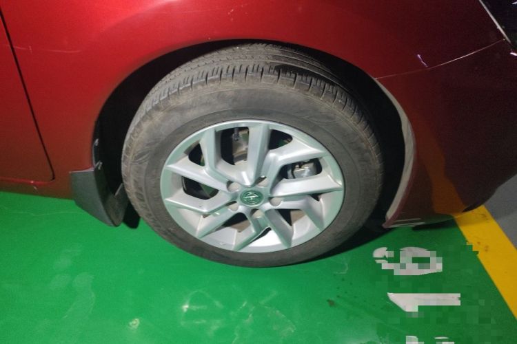 Used Nissan Tiida 2021 1.6L CVT Smart Drive Edition Right Front Wheel Hub