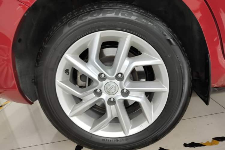 Used Nissan Tiida 2021 1.6L CVT Cool Edition Right Rear Wheel Hub