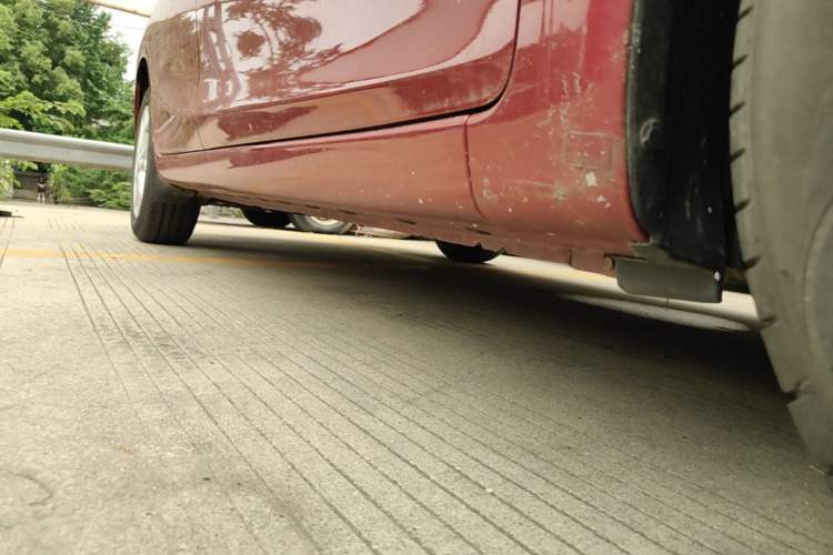 Used Nissan Tiida 2021 1.6L CVT Smart Drive Edition Right Side Sill