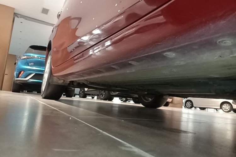 Used Nissan Tiida 2021 1.6L CVT Smart Drive Edition Right Side Sill