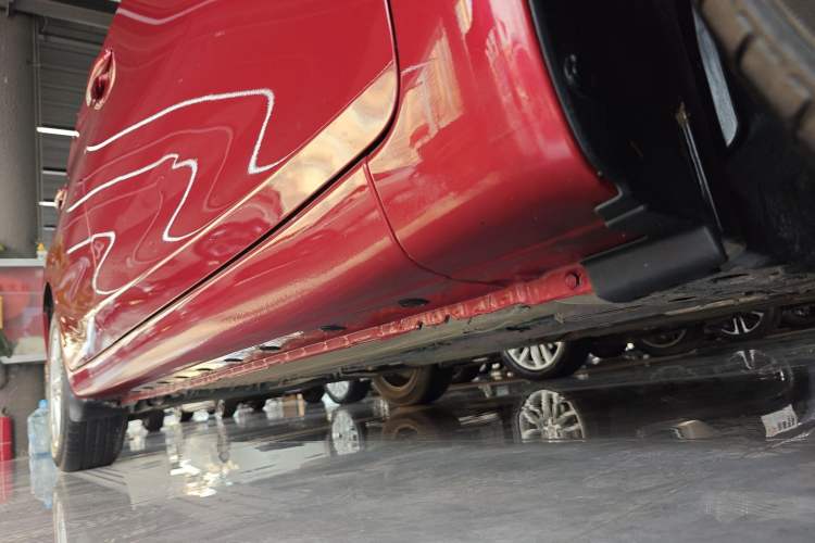 Used Nissan Tiida 2021 1.6L CVT Cool Edition Right Side Sill