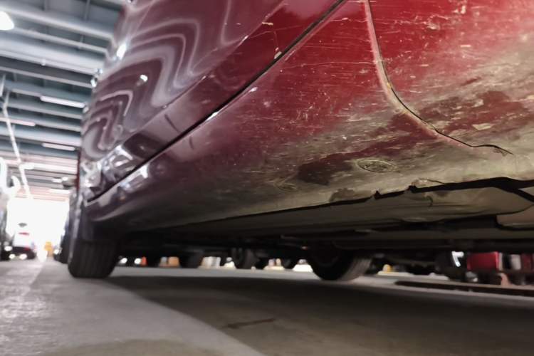 Used Nissan Tiida 2021 1.6L CVT Smart Drive Edition Right Side Sill