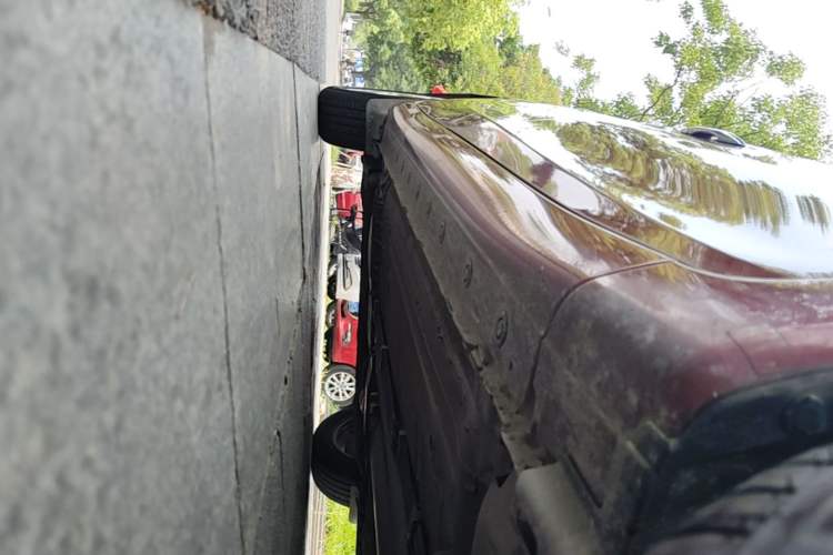 Used Nissan Tiida 2021 1.6L CVT Smart Drive Edition Right Side Sill