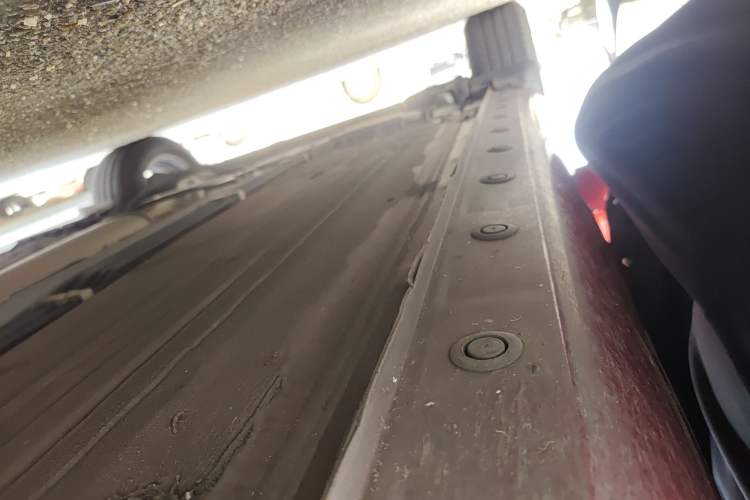 Used Nissan Tiida 2021 1.6L CVT Smart Drive Edition Right Side Sill