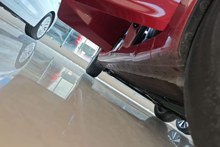 Used Nissan Tiida 2021 1.6L CVT Smart Drive Edition Right Side Sill