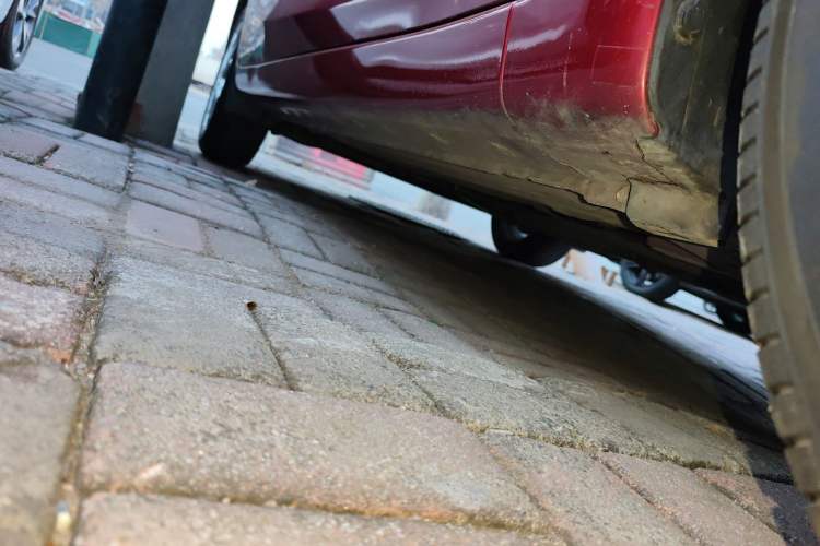 Used Nissan Tiida 2021 1.6L CVT Cool Edition Right Side Sill