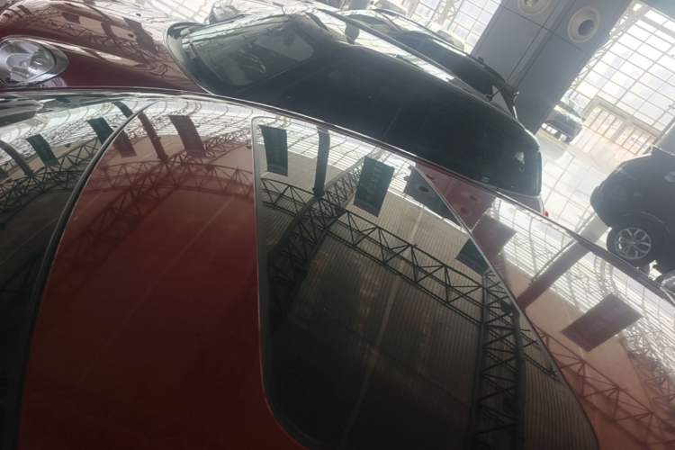 Used Nissan Tiida 2021 1.6L CVT Cool Edition Roof
