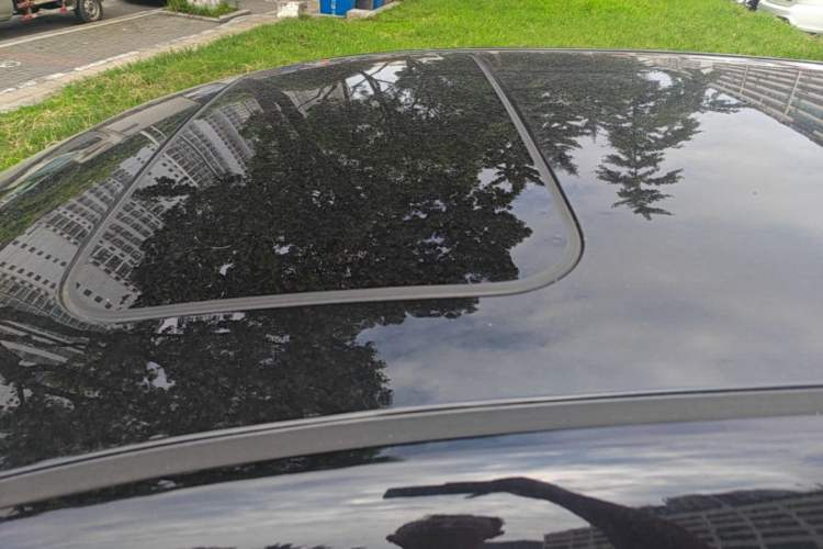 Used Nissan Tiida 2021 1.6L CVT Cool Edition Roof
