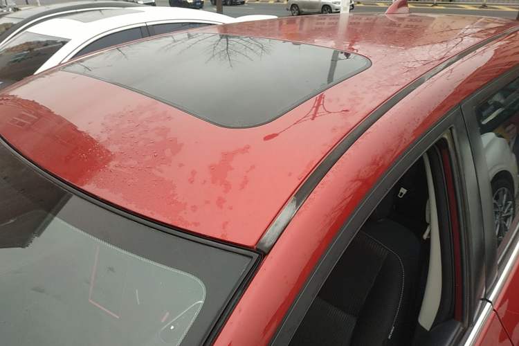 Used Nissan Tiida 2021 1.6L CVT Cool Edition Roof