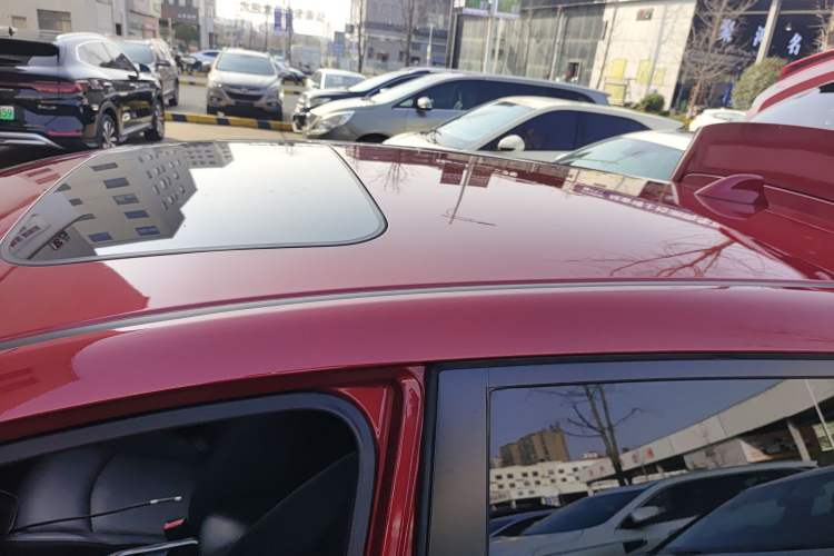 Used Nissan Tiida 2021 1.6L CVT Smart Drive Edition Roof