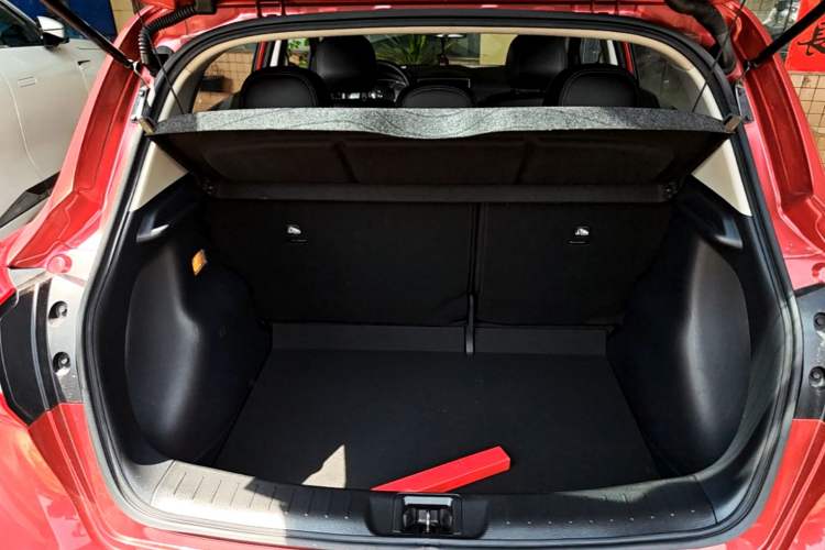Used Nissan Tiida 2021 1.6L CVT Smart Drive Edition Trunk