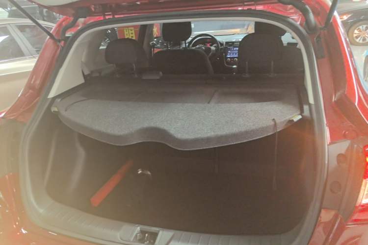 Used Nissan Tiida 2021 1.6L CVT Cool Edition Trunk