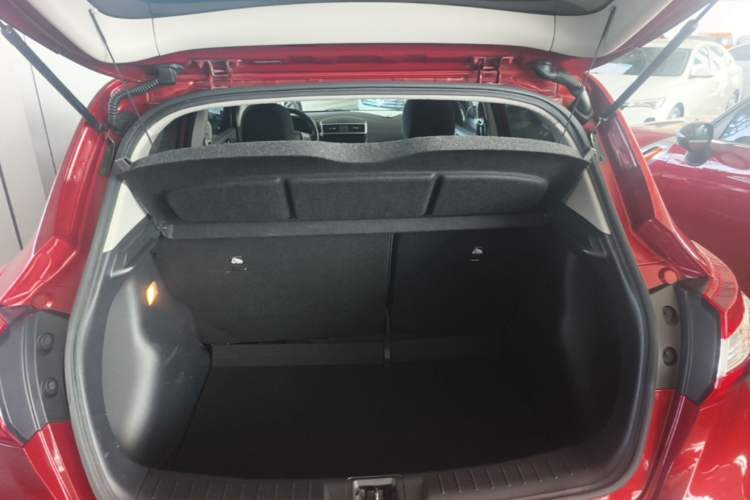 Used Nissan Tiida 2021 1.6L CVT Cool Edition Trunk